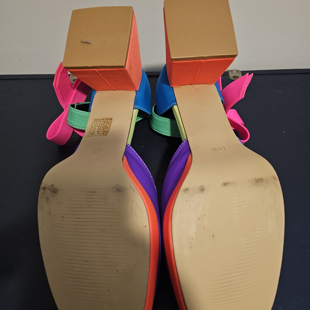 Colorful Women's Block Heel Shoes - Picture 2 of 6